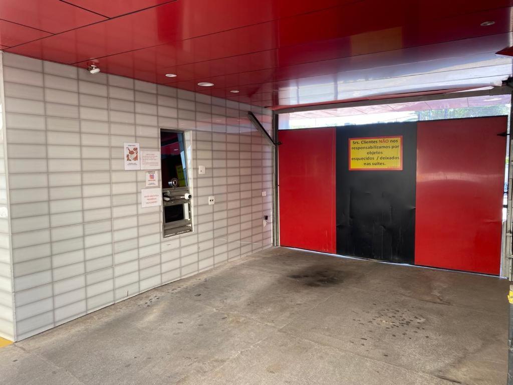 Motel 2000 グアルーリョス エクステリア 写真