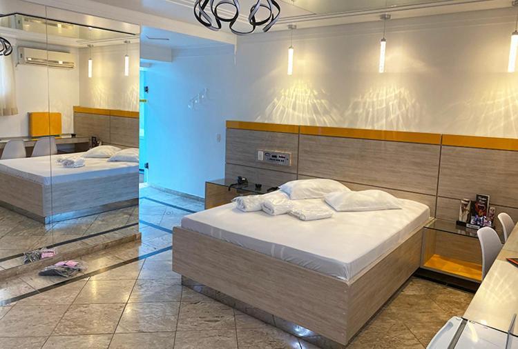 Motel 2000 グアルーリョス 部屋 写真