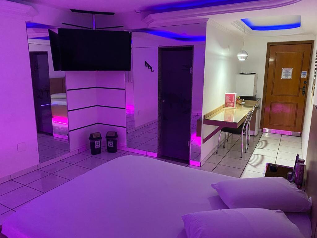 Motel 2000 グアルーリョス 部屋 写真