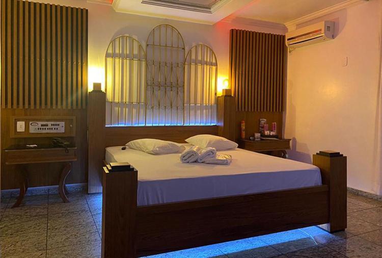 Motel 2000 グアルーリョス 部屋 写真