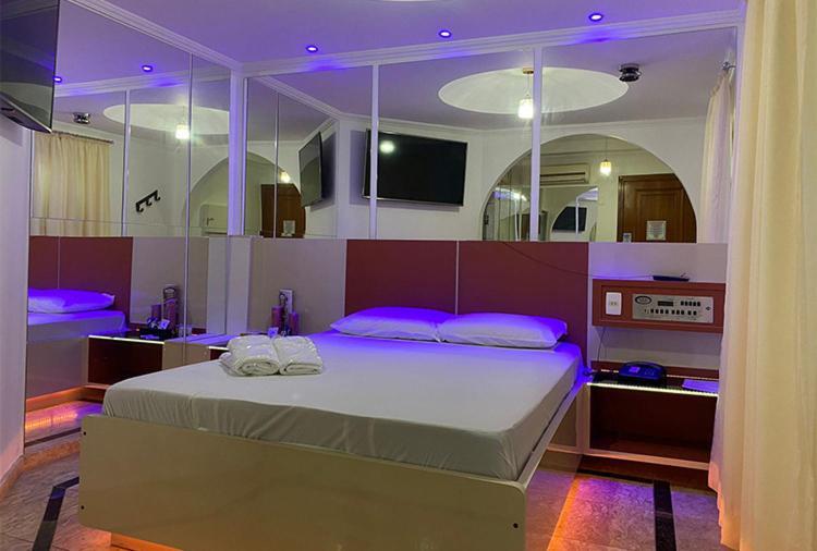 Motel 2000 グアルーリョス 部屋 写真