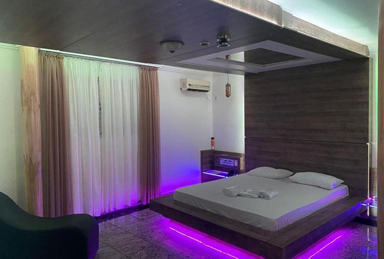 Motel 2000 グアルーリョス 部屋 写真