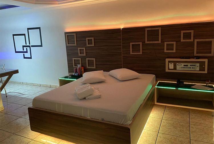 Motel 2000 グアルーリョス 部屋 写真
